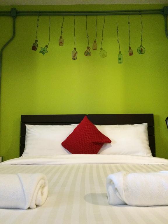 K2 Backpacker Hostel Khao Lak Habitación foto