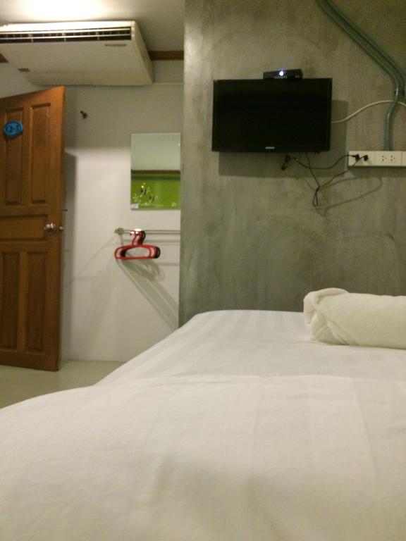 K2 Backpacker Hostel Khao Lak Habitación foto