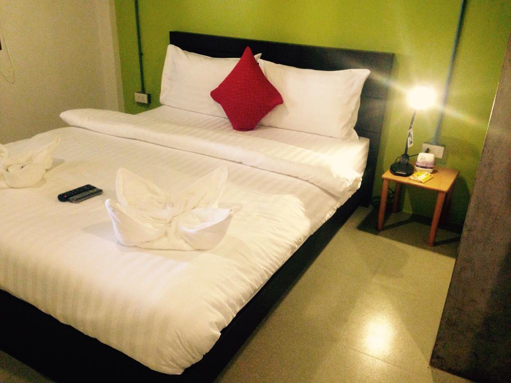 K2 Backpacker Hostel Khao Lak Habitación foto